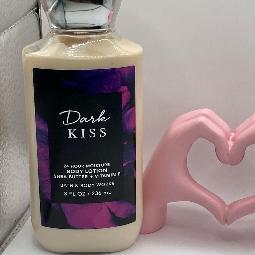 New - Bath & Body Dark Kiss Body Lotion